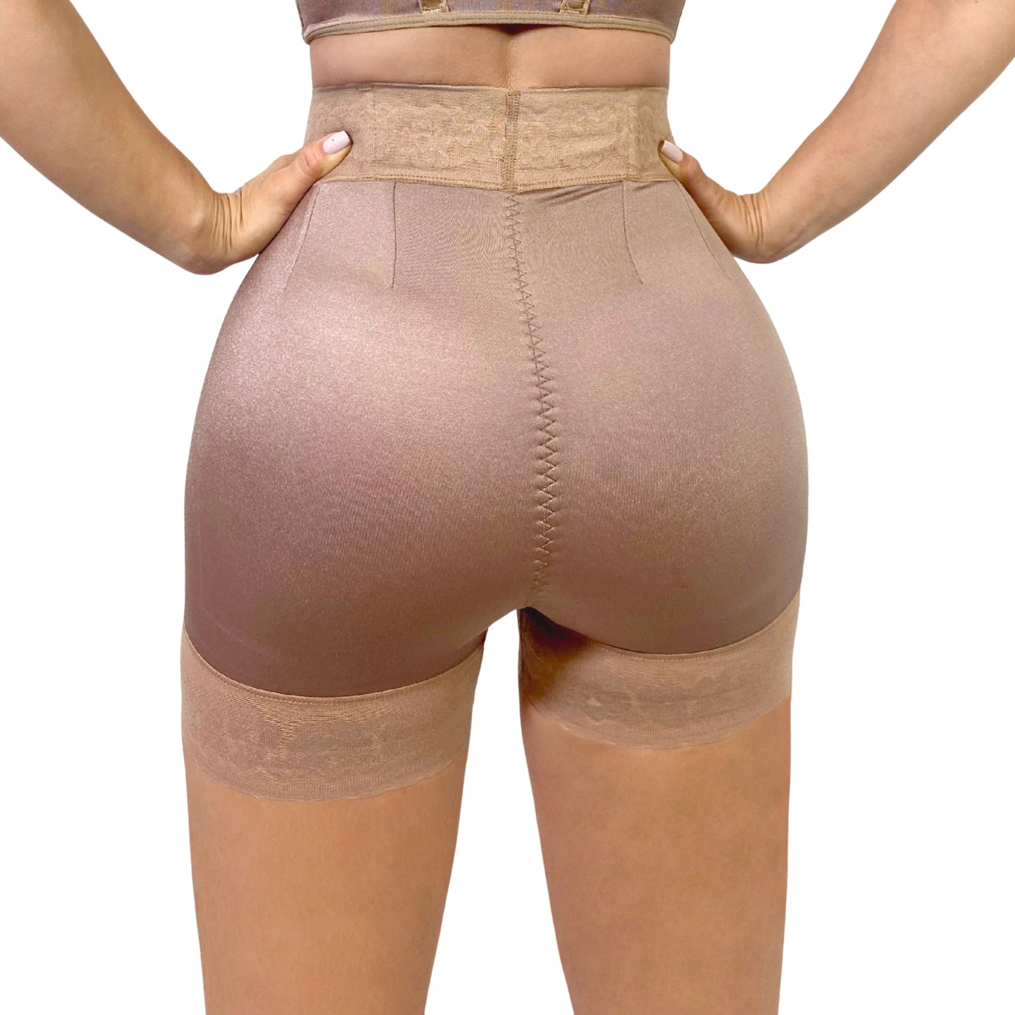 617 |Faja Short torso medio Levanta Cola Varillas 5cm en Cintura